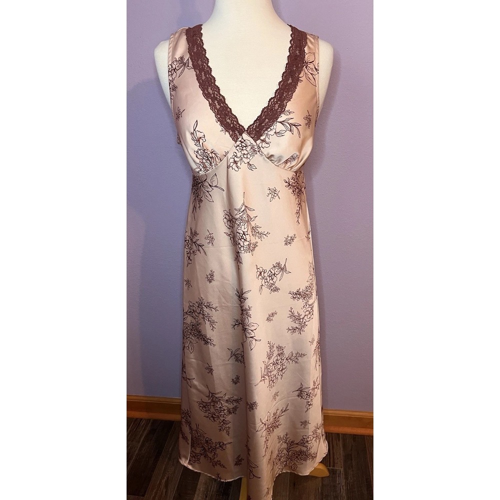 Old Navy Satin Floral Y2K Slip Dress Coquette Lingerie Style Fairy Romantic XS